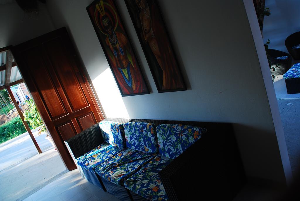 לטיסייה Hotel Utueane מראה חיצוני תמונה