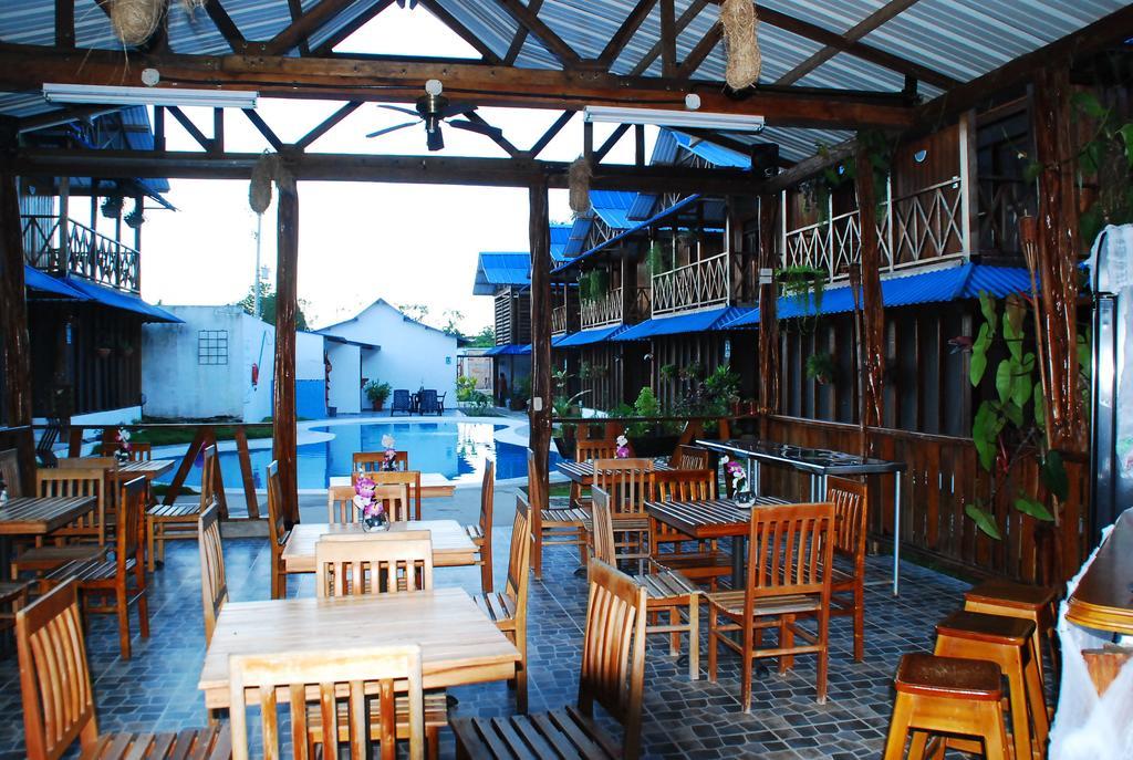 לטיסייה Hotel Utueane מראה חיצוני תמונה