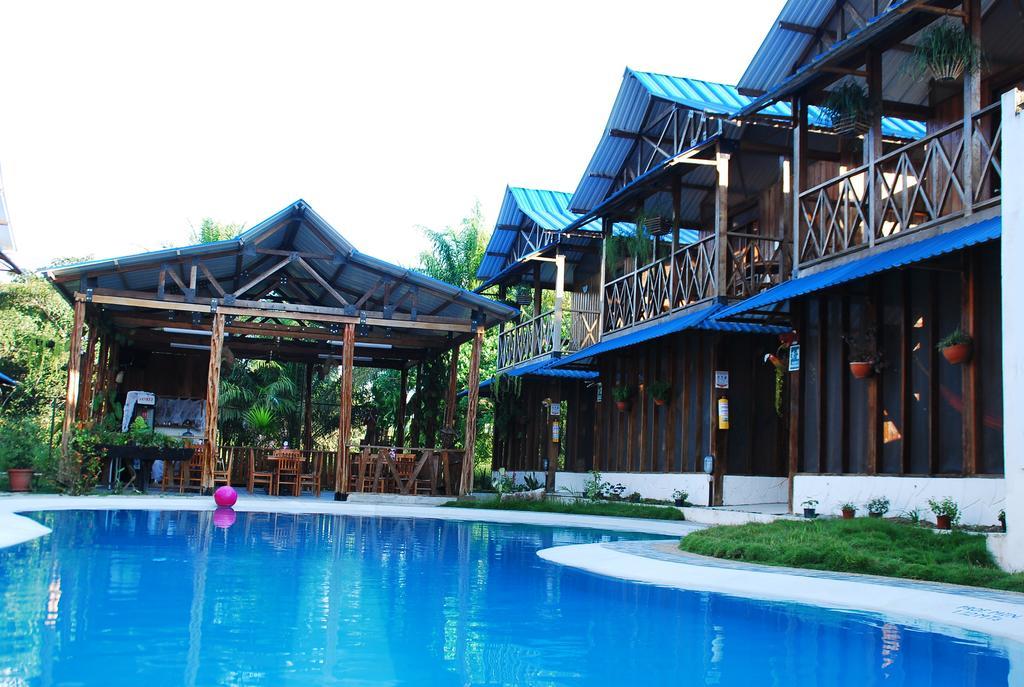 לטיסייה Hotel Utueane מראה חיצוני תמונה